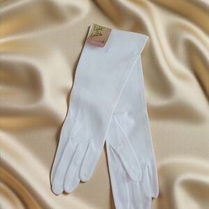 ✨ Vintage 50s Crescendo “Light and Love-lee” White Gloves – Size 7